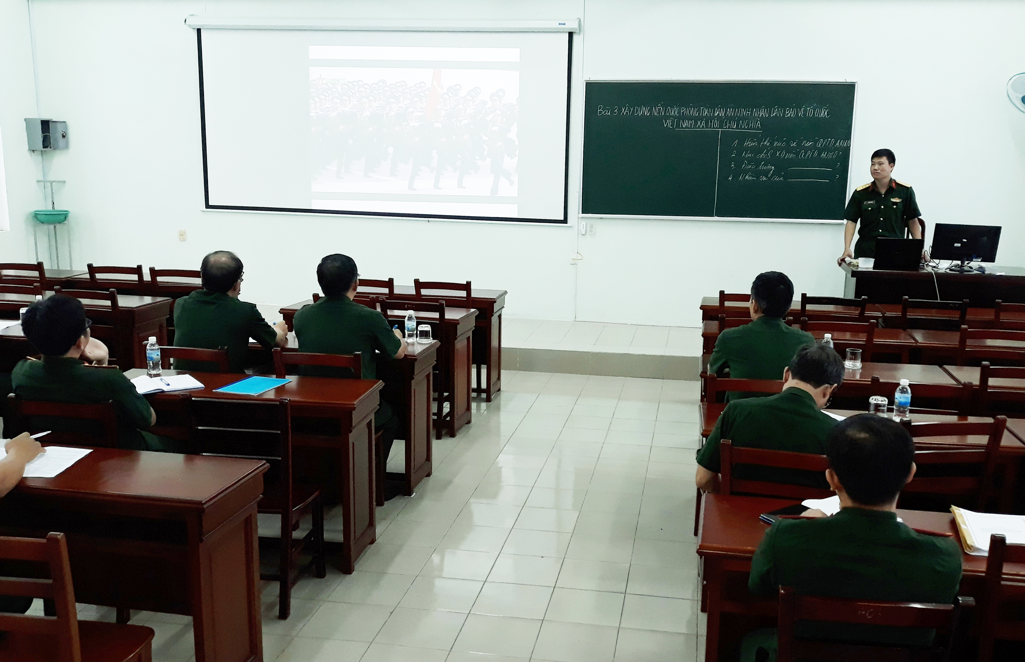 Trường Sĩ quan Thông tin: Quyết tâm đạt thành tích cao nhất trong Hội thi giảng viên dạy giỏi môn học Giáo dục quốc phòng và an ninh lần thứ 5