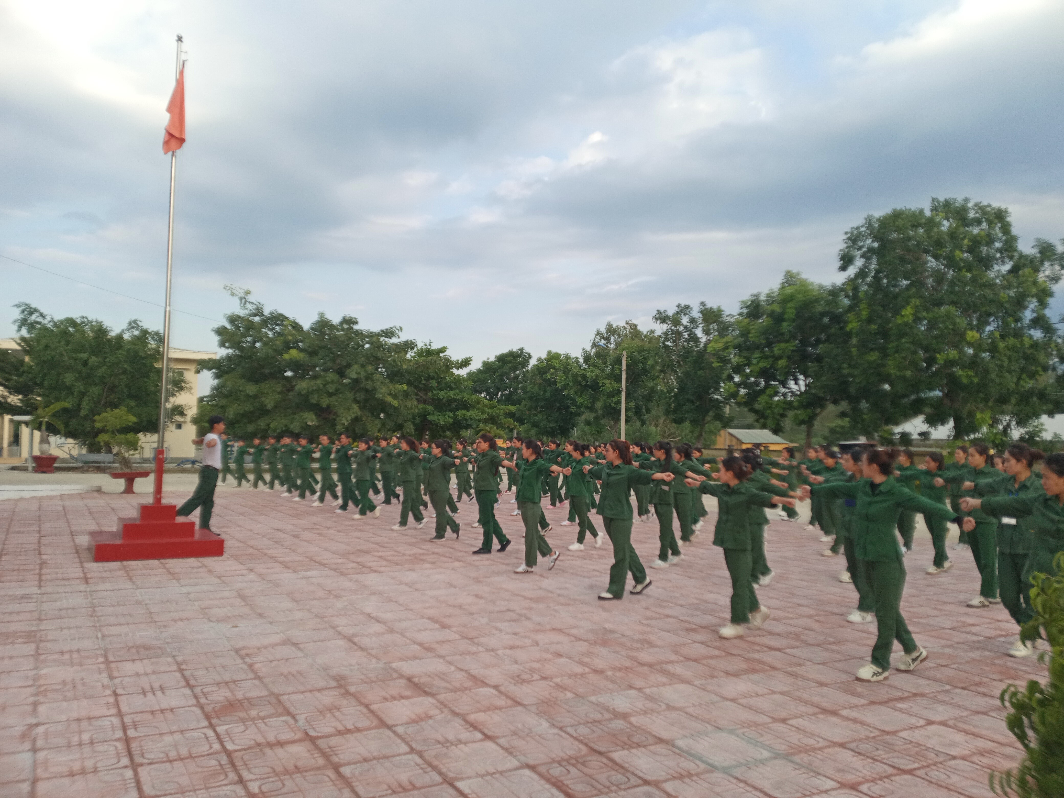 Kế hoạch huấn luyện GDQP&AN cho sinh viên Trường Cao đẳng Sư phạm Trung ương Nha Trang năm học 2023-2024